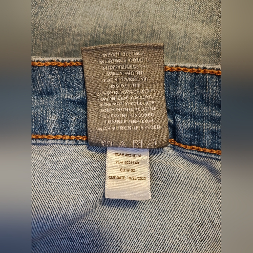Torrid Button Fly Cropped Wide Leg Jeans Size 20 - Picture 11 of 12